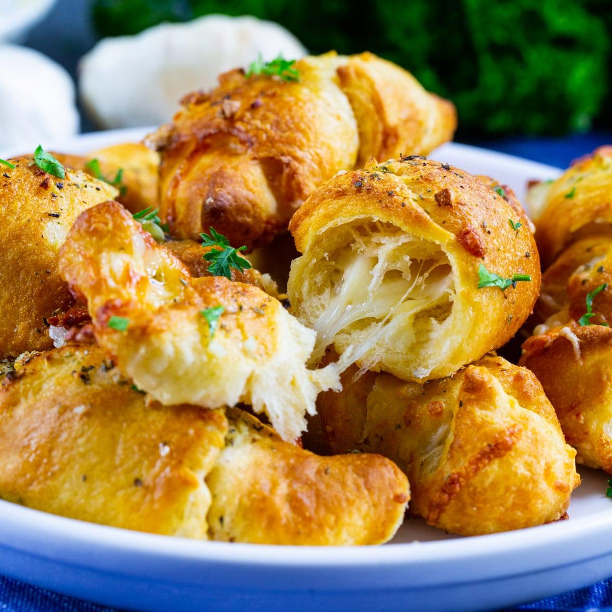 Air Fryer Cheesy Garlic Crescent Rolls