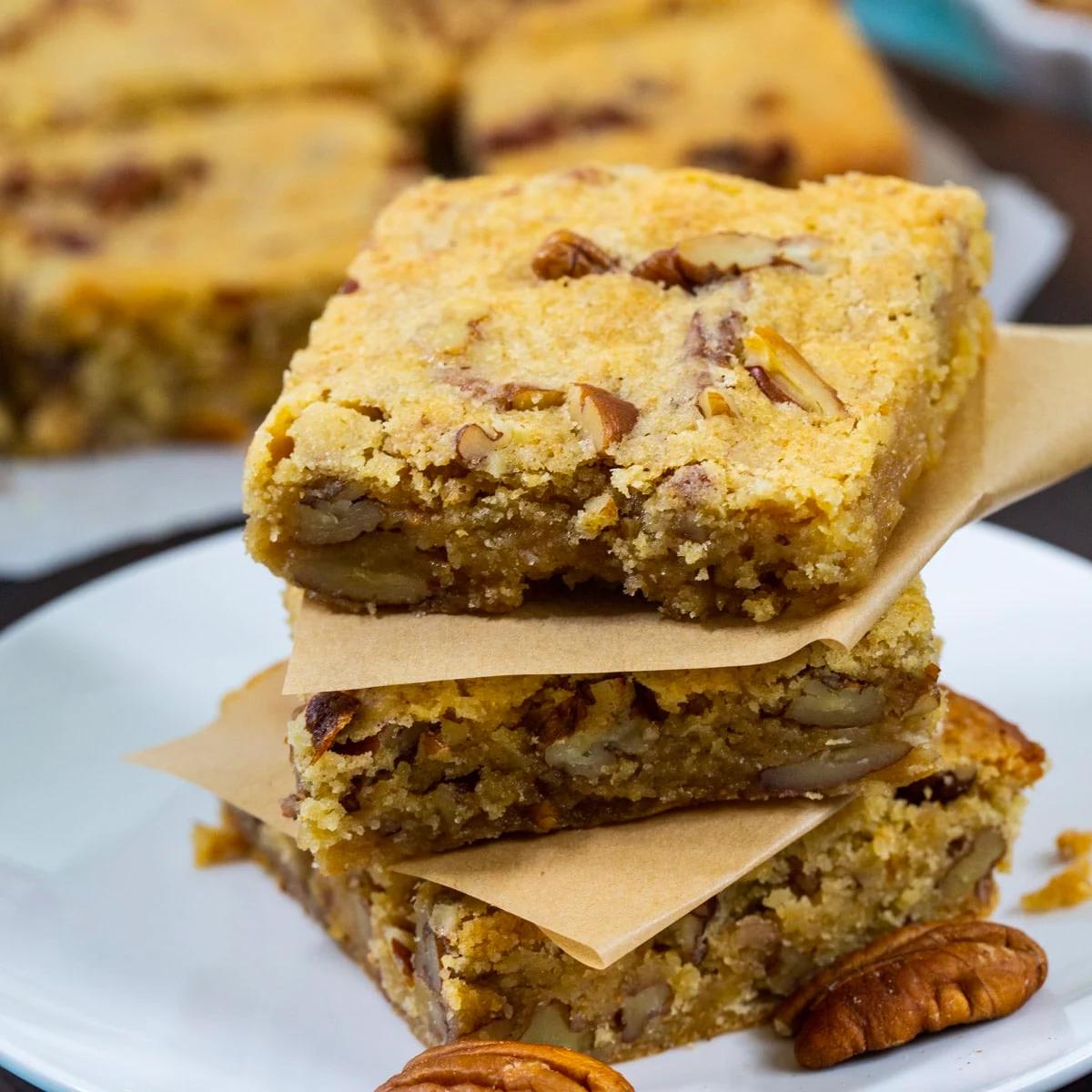 Bourbon Pecan Blondies