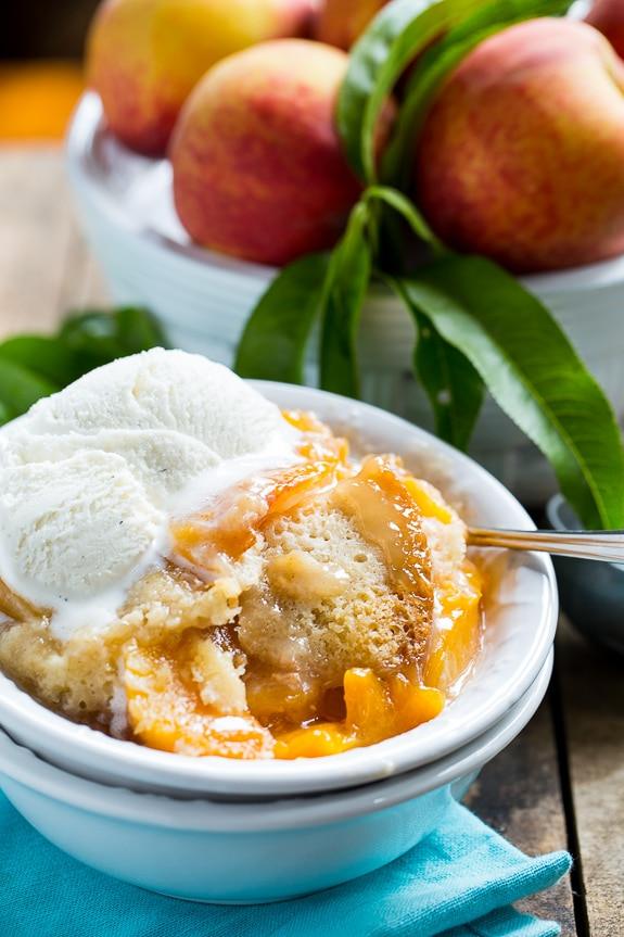 Slow Cooker Peach Cobbler