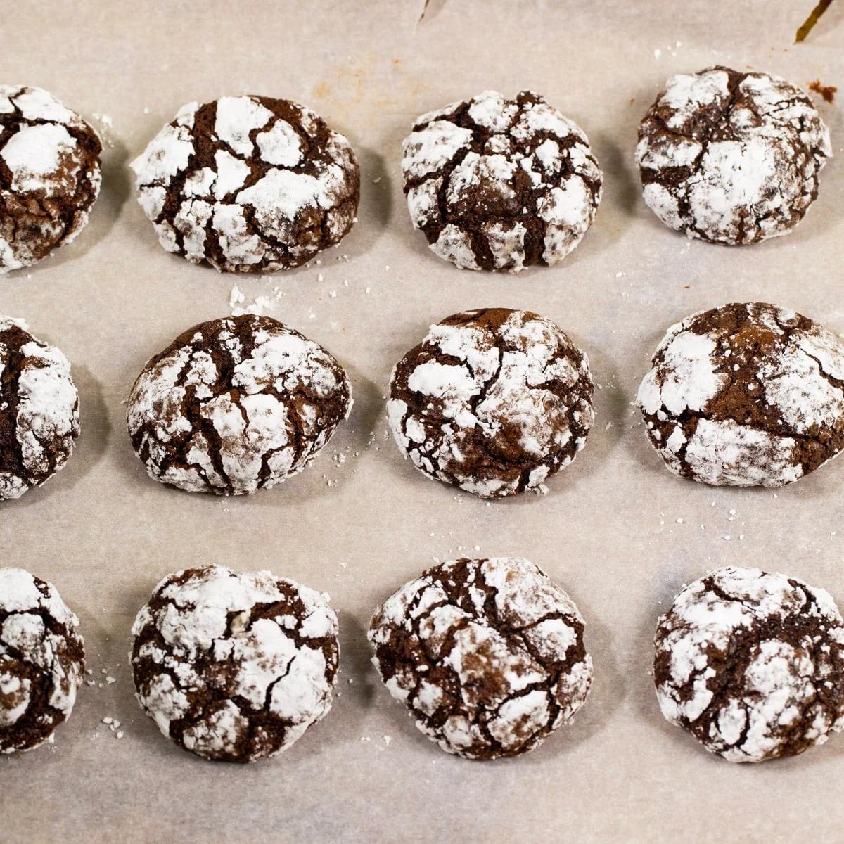 Chocolate Peppermint Crinkle Cookies