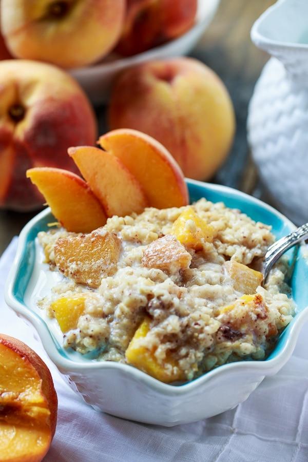Crock Pot Peaches and Cream Oatmeal