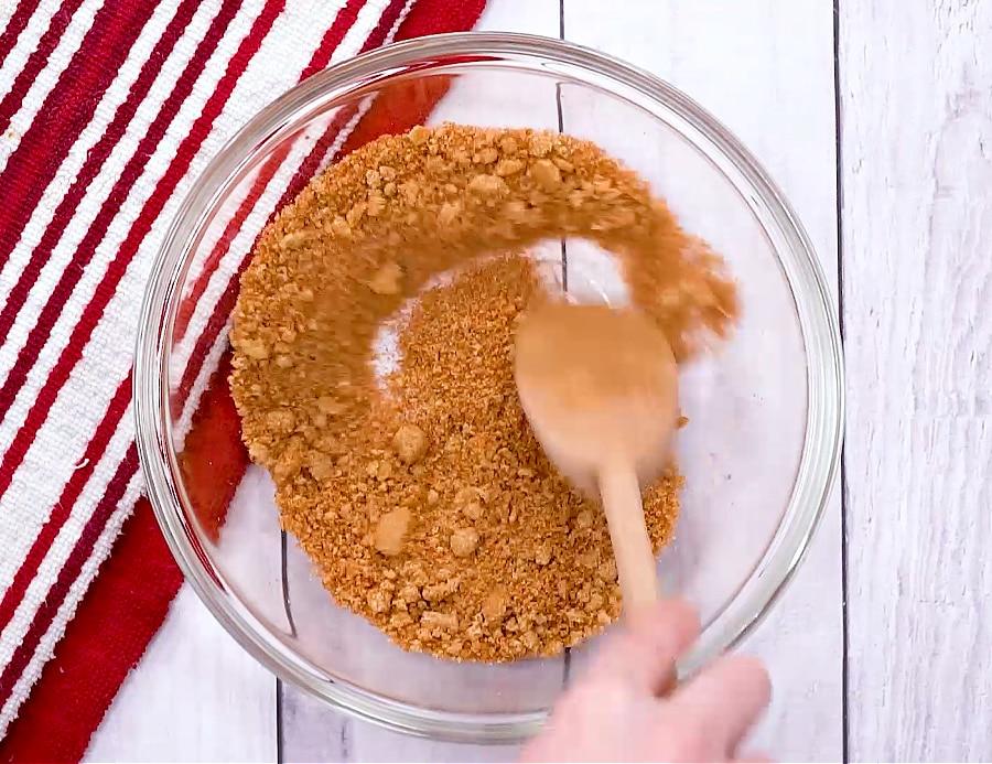Dry rub in a bowl.