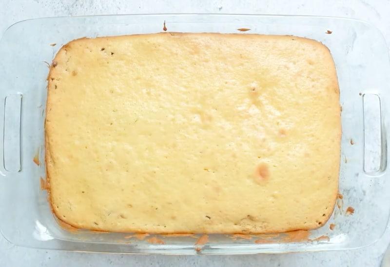 Baked Cake without glaze.