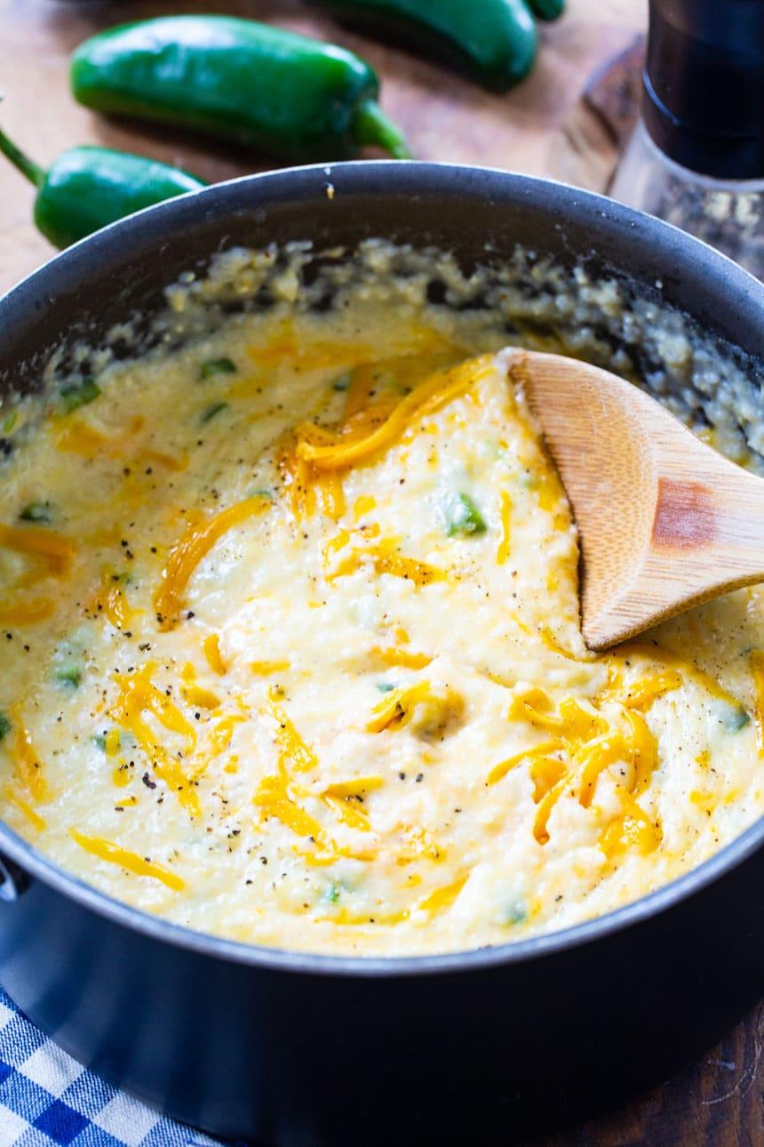 Jalapeno Cheddar Cheese Grits