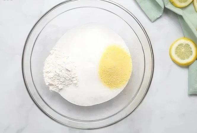Dry ingredients in bowl.