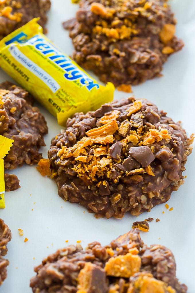 No-Bake Butterfinger Oatmeal Cookies