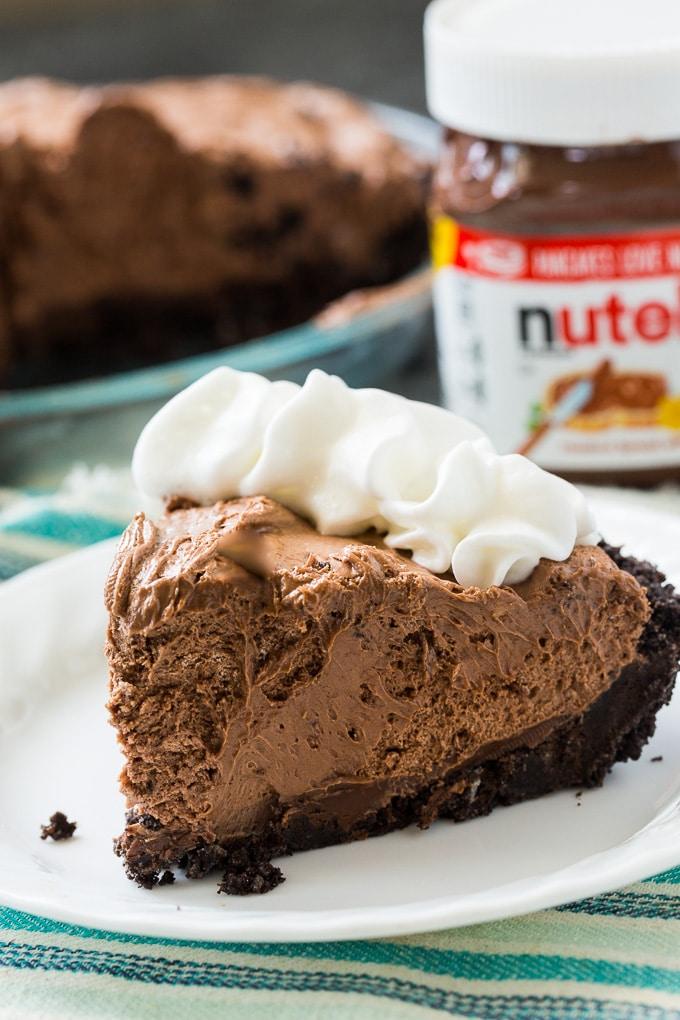 Creamy No Bake Nutella Pie