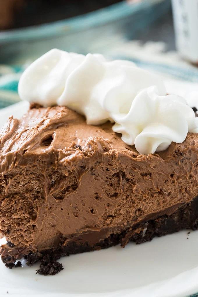 No Bake Nutella Pie in an oreo crust.
