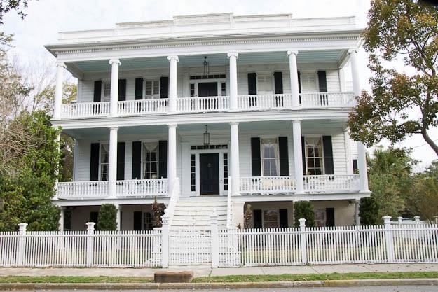 historic home on Bay St in Beaufort SC
