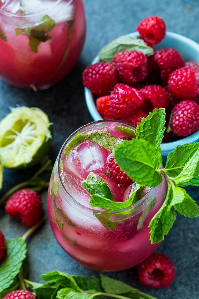 Easy Raspberry Mojtos