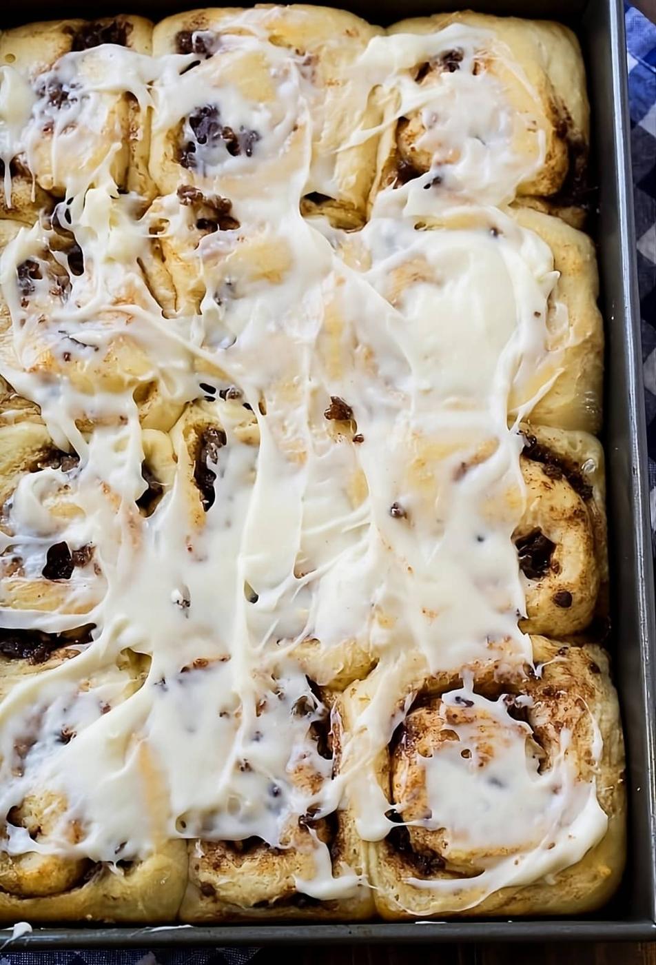 Cinnamon Rolls in baking dish.