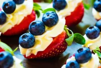 Stars and Stripes Cheesecake Strawberries