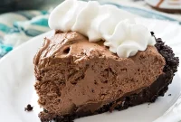 Decadent No-Bake Nutella Pie