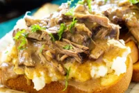 Smothered Hot Beef Sandwiches with Creamy Mash