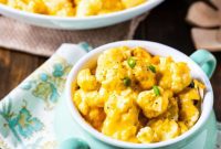Creamy Slow Cooker Cheesy Cauliflower