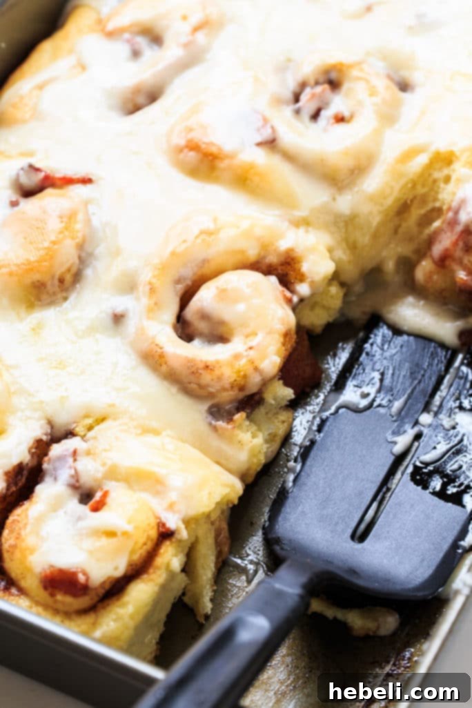 Sweet and Savory Bacon Cinnamon Rolls 5 Bacon Cinnamon Rolls