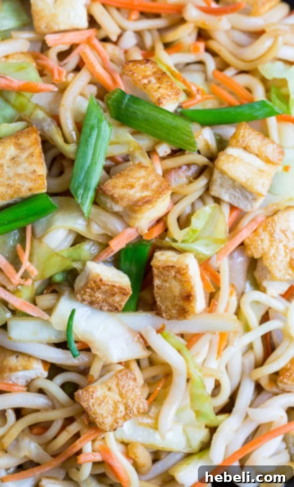 Spicy Sriracha Tofu Noodles 4 Sriracha Noodles with Tofu and vegetables #vegetarian