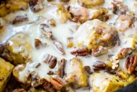 Crockpot Cinnamon Roll Delight
