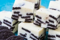 Dreamy Cookies and Cream Fudge
