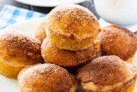 Classic Bakery Doughnut Muffins