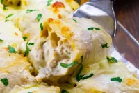 Alfredo Chicken Lasagna Pinwheels
