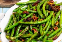 Mediterranean Roasted Green Beans with Sun-Dried Tomatoes