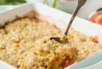 Golden Peach Cobbler with Chewy Oat Topping