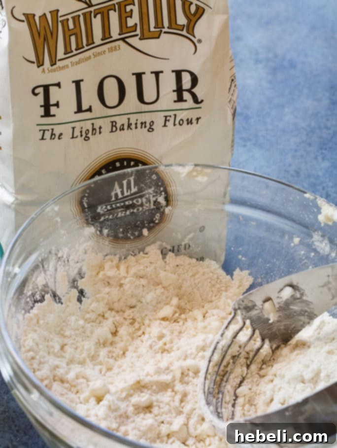 Expert Tips for Flaky Pie Crust
