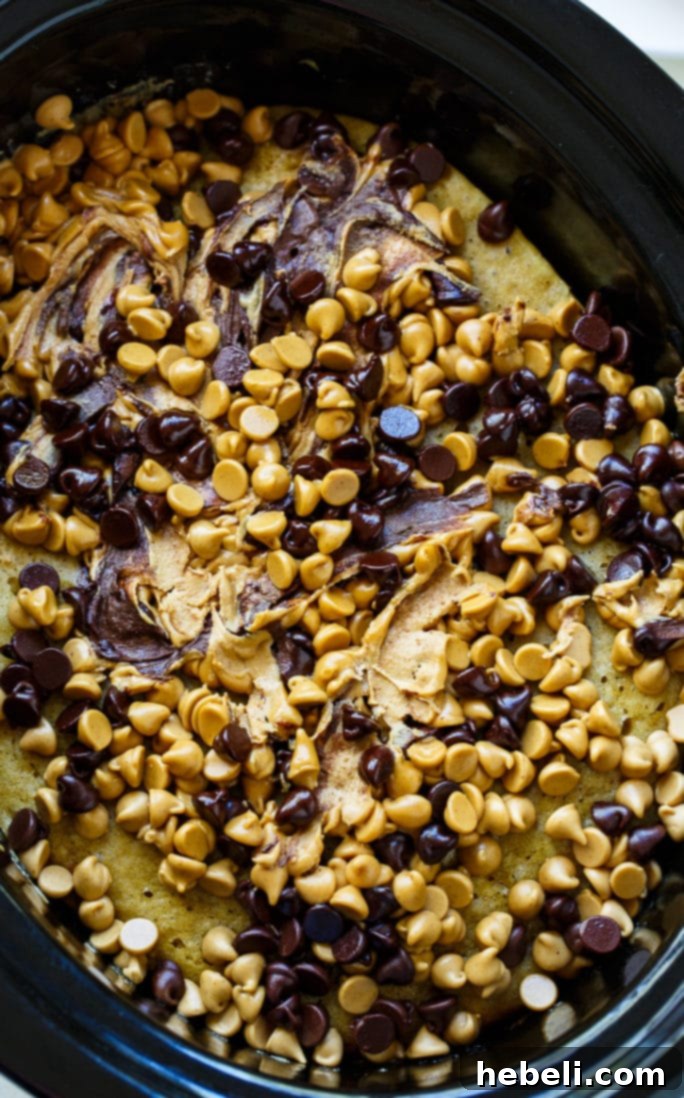 Banana pudding setting in the Crock Pot